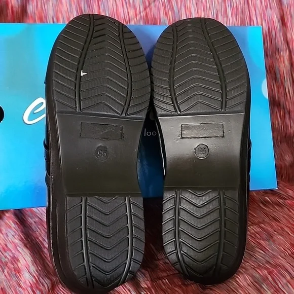 Easy Street Flex Black Size 9.5 Wide - Picture 2 of 2